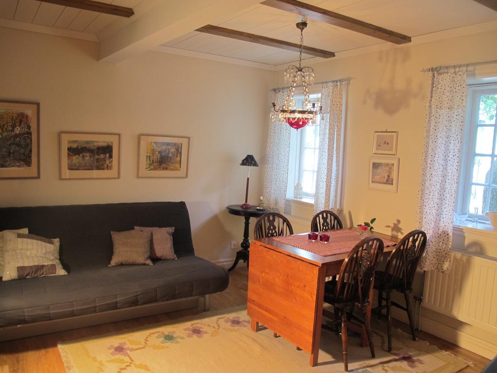 Dahmskahuset Apartment Kalmar Phòng bức ảnh